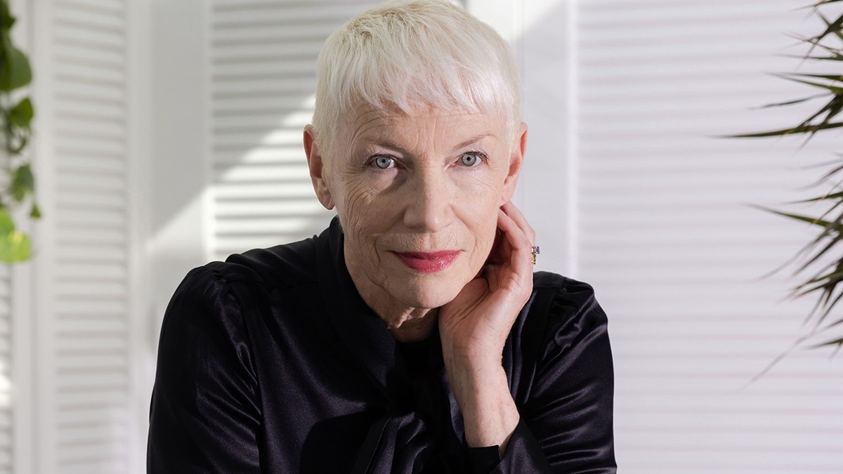 Annie Lennox without makeup